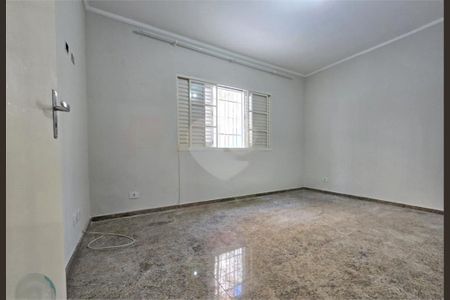 Casa à venda com 228m², 3 quartos e 2 vagas