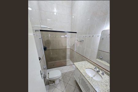 Casa à venda com 228m², 3 quartos e 2 vagas