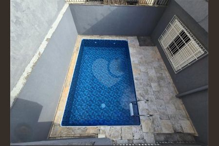 Casa à venda com 228m², 3 quartos e 2 vagas