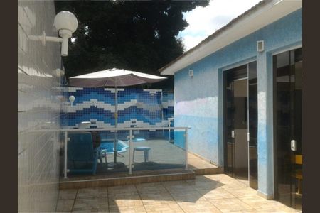 Casa à venda com 130m², 2 quartos e 2 vagas