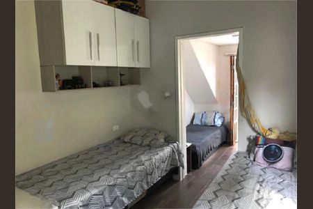 Casa à venda com 3 quartos, 354m² em Parque Novo Mundo, São Paulo