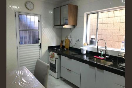 Casa à venda com 3 quartos, 354m² em Parque Novo Mundo, São Paulo