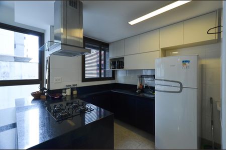Apartamento para alugar com 65m², 2 quartos e 2 vagas Apartamento para alugar com 65m², 2 quartos e 2 vagasCozinha