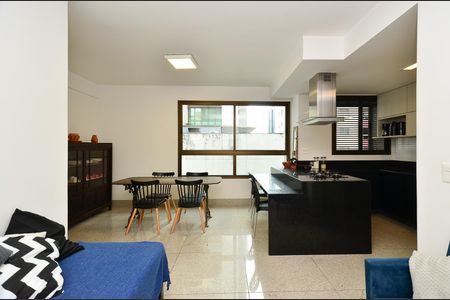Sala de apartamento para alugar com 2 quartos, 65m² em Carmo, Belo Horizonte