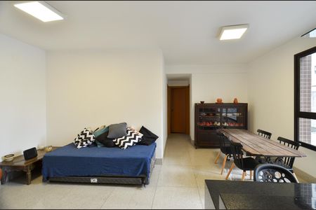 Sala de apartamento para alugar com 2 quartos, 65m² em Carmo, Belo Horizonte