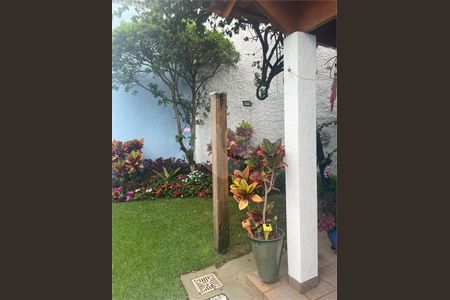 Casa à venda com 230m², 4 quartos e 4 vagas