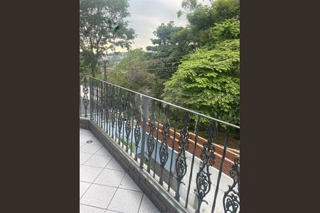 Casa à venda com 230m², 4 quartos e 4 vagas