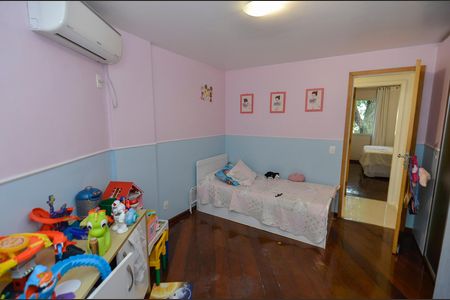 Apartamento à venda com 77m², 2 quartos e 1 vagaQuarto