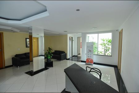 Apartamento à venda com 77m², 2 quartos e 1 vagaHall