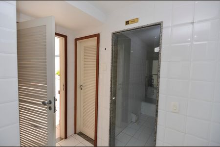 Apartamento à venda com 77m², 2 quartos e 1 vagaÁrea comum