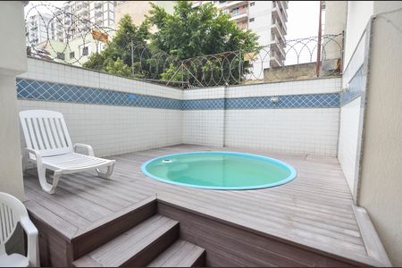 Apartamento à venda com 77m², 2 quartos e 1 vagaÁrea comum