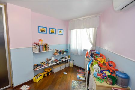 Apartamento à venda com 77m², 2 quartos e 1 vagaQuarto