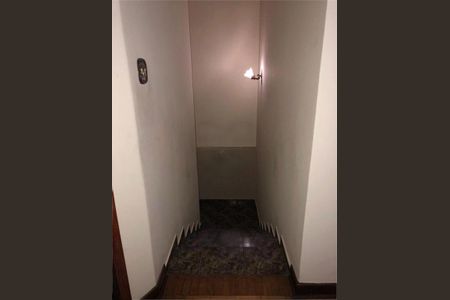 Casa à venda com 2 quartos, 160m² em Vila Mangalot, São Paulo