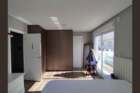 Casa à venda com 290m², 4 quartos e 2 vagasSuíte 