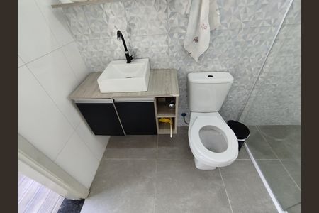 Casa à venda com 290m², 4 quartos e 2 vagasBanheiro de serviço