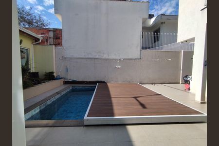 Casa à venda com 290m², 4 quartos e 2 vagasÁrea comum - Piscina