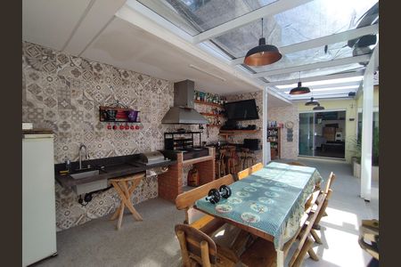 Casa à venda com 290m², 4 quartos e 2 vagasÁrea gourmet