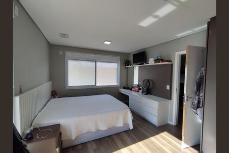 Casa à venda com 290m², 4 quartos e 2 vagasSuíte 