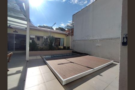 Casa à venda com 290m², 4 quartos e 2 vagasÁrea comum - Piscina