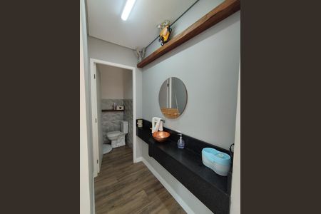 Casa à venda com 290m², 4 quartos e 2 vagasLavabo 