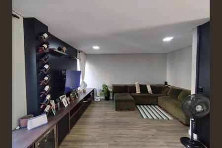 Casa à venda com 290m², 4 quartos e 2 vagasSala 