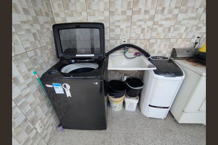 Casa à venda com 290m², 4 quartos e 2 vagasÁrea de Serviço
