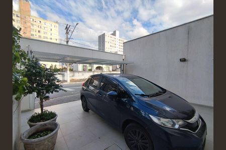 Casa à venda com 290m², 4 quartos e 2 vagasGaragem