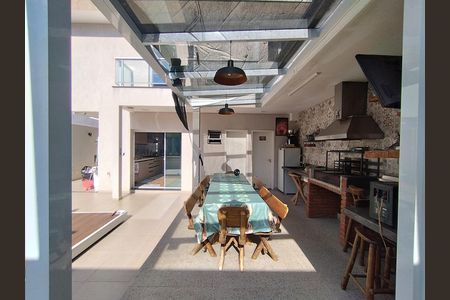 Casa à venda com 290m², 4 quartos e 2 vagasÁrea gourmet