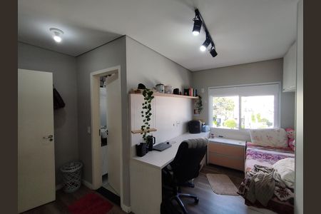 Casa à venda com 290m², 4 quartos e 2 vagasSuíte 2 