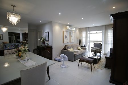 Sala de apartamento à venda com 4 quartos, 150m² em Barra Olímpica, Rio de Janeiro