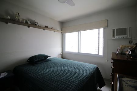 Apartamento à venda com 150m², 4 quartos e 2 vagasSuíte 4