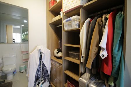 Apartamento à venda com 150m², 4 quartos e 2 vagasCloset da suíte 4