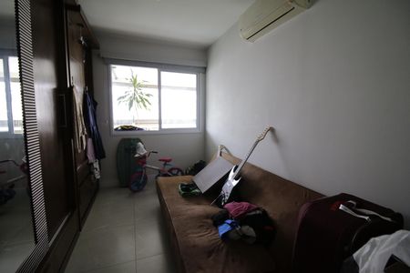 Apartamento à venda com 150m², 4 quartos e 2 vagasQuarto1