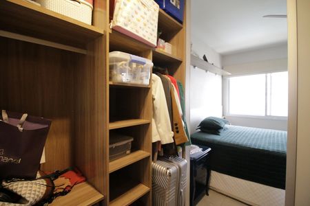 Apartamento à venda com 150m², 4 quartos e 2 vagasCloset da suíte 4