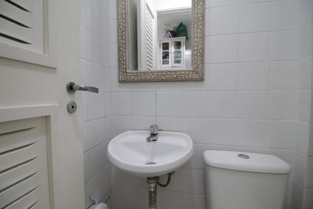 Apartamento à venda com 150m², 4 quartos e 2 vagasBanheiro de serviço