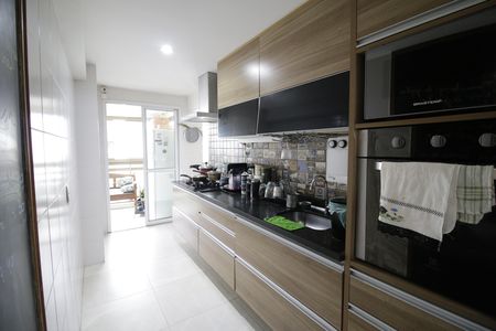 Apartamento à venda com 150m², 4 quartos e 2 vagasCozinha