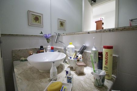 Apartamento à venda com 150m², 4 quartos e 2 vagasBanheiro