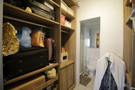 Apartamento à venda com 150m², 4 quartos e 2 vagasCloset da suíte 4