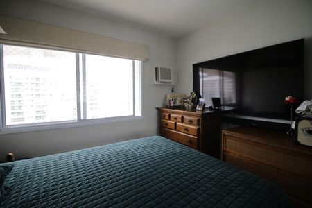 Apartamento à venda com 150m², 4 quartos e 2 vagasSuíte 4