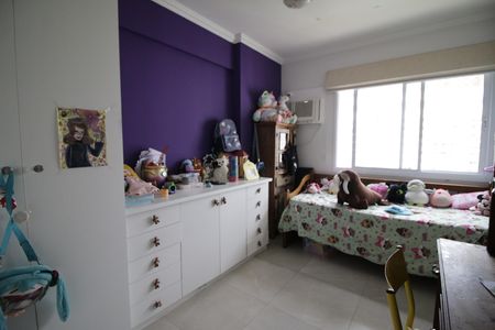Apartamento à venda com 150m², 4 quartos e 2 vagasQuarto3