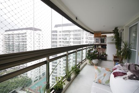 Varanda de apartamento à venda com 4 quartos, 150m² em Barra Olímpica, Rio de Janeiro