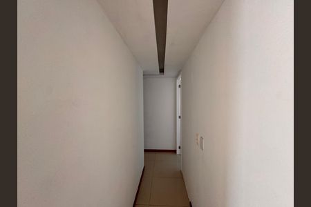 Apartamento à venda com 78m², 3 quartos e sem vagaCorredor