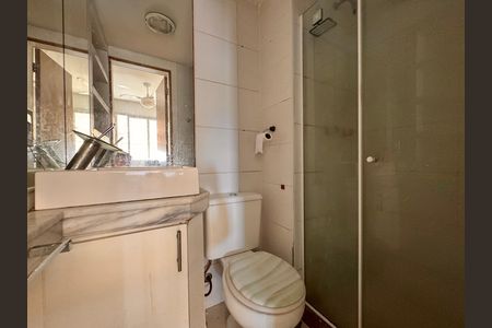 Apartamento à venda com 78m², 3 quartos e sem vagaSuíte 2 - Banheiro