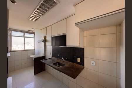 Apartamento à venda com 78m², 3 quartos e sem vagaCozinha e Área de Serviço