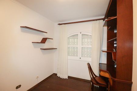 Casa para alugar com 275m², 3 quartos e 3 vagas Casa para alugar com 275m², 3 quartos e 3 vagasQuarto