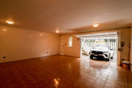 Casa para alugar com 275m², 3 quartos e 3 vagas Casa para alugar com 275m², 3 quartos e 3 vagasGaragem