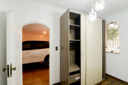 Casa para alugar com 275m², 3 quartos e 3 vagas Casa para alugar com 275m², 3 quartos e 3 vagasGaragem