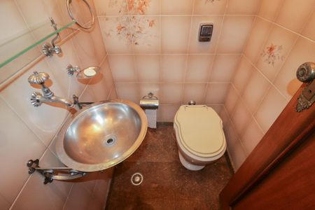 Casa para alugar com 275m², 3 quartos e 3 vagas Casa para alugar com 275m², 3 quartos e 3 vagasSalão de FestasSalão de Festas - Lavabo