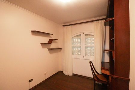 Casa para alugar com 275m², 3 quartos e 3 vagas Casa para alugar com 275m², 3 quartos e 3 vagasQuarto