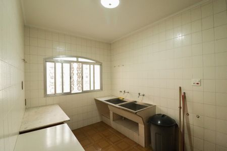 Casa para alugar com 275m², 3 quartos e 3 vagas Casa para alugar com 275m², 3 quartos e 3 vagasÁrea de Serviço